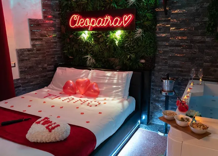 Cleopatra 3*
